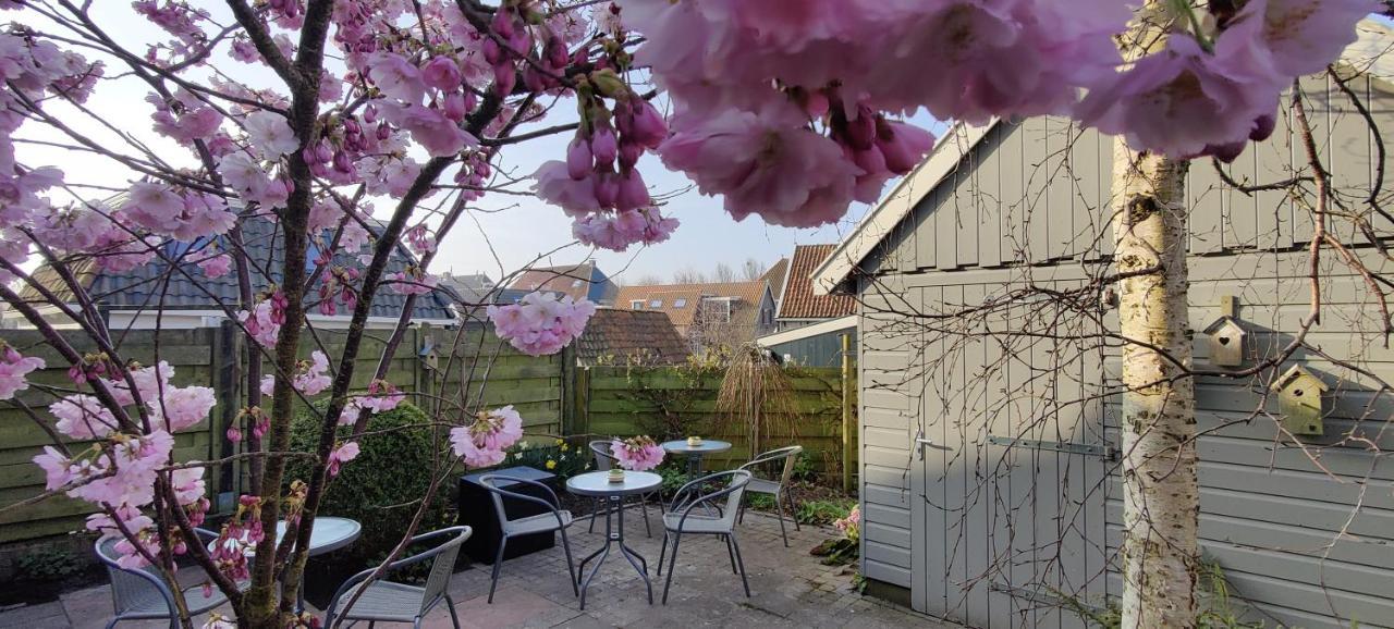 Uit Alle Windstreken Hindeloopen Kültér fotó